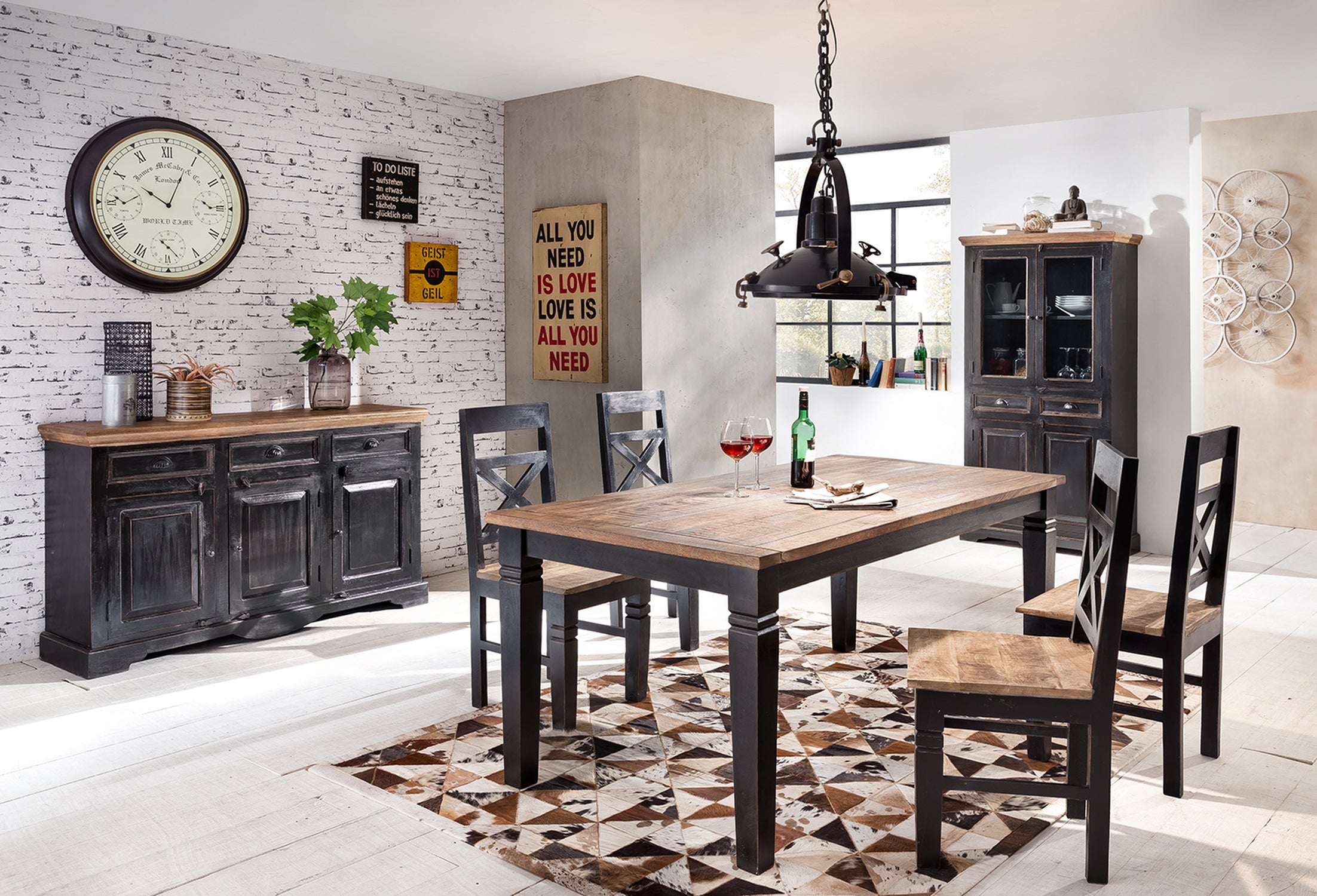 TPFLiving Tisch Everett Mango schwarz mit honigfarbiger Platte TPFLiving Tisch Everett Mango schwarz mit honigfarbiger Platte