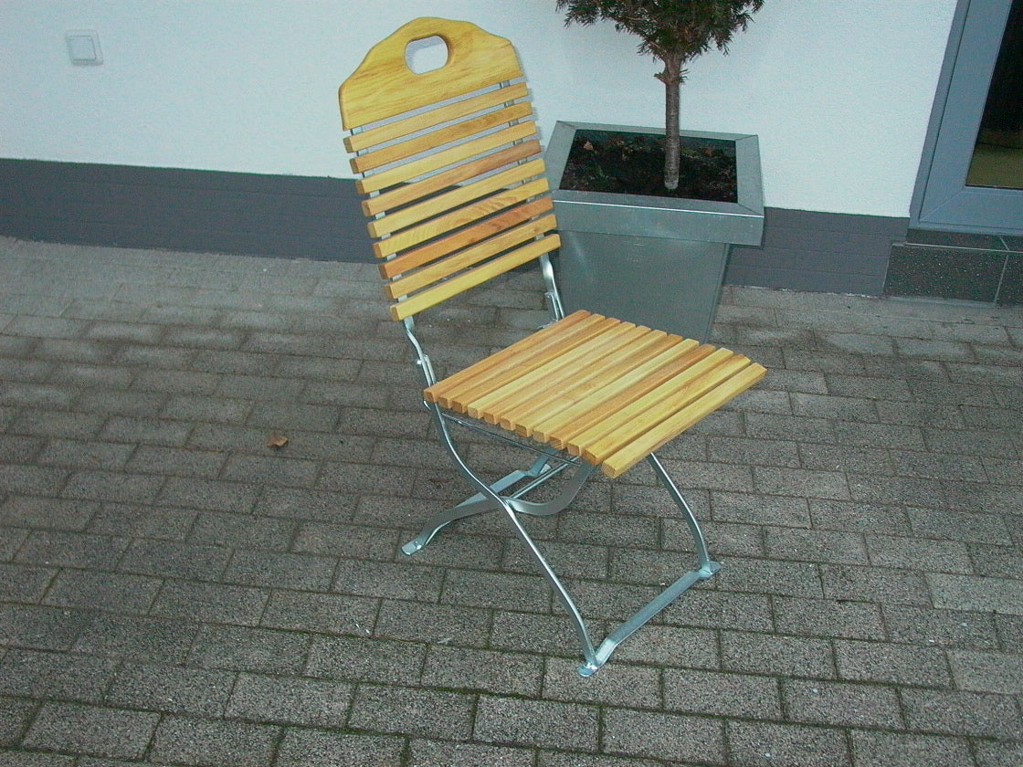 TPFGarden® Kurgarten Klappgarnitur BAD BELZIG 5-teilig aus Robinienholz, Stahlgestell Verzinkt TPFGarden® Kurgarten Klappgarnitur BAD BELZIG 5-teilig aus Robinienholz, Stahlgestell Verzinkt