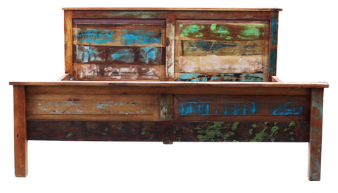 TPFLiving Bett Fairbanks Altholz mit starken Gebrauchsspuren, lackiert bunt TPFLiving Bett Fairbanks Altholz mit starken Gebrauchsspuren, lackiert bunt