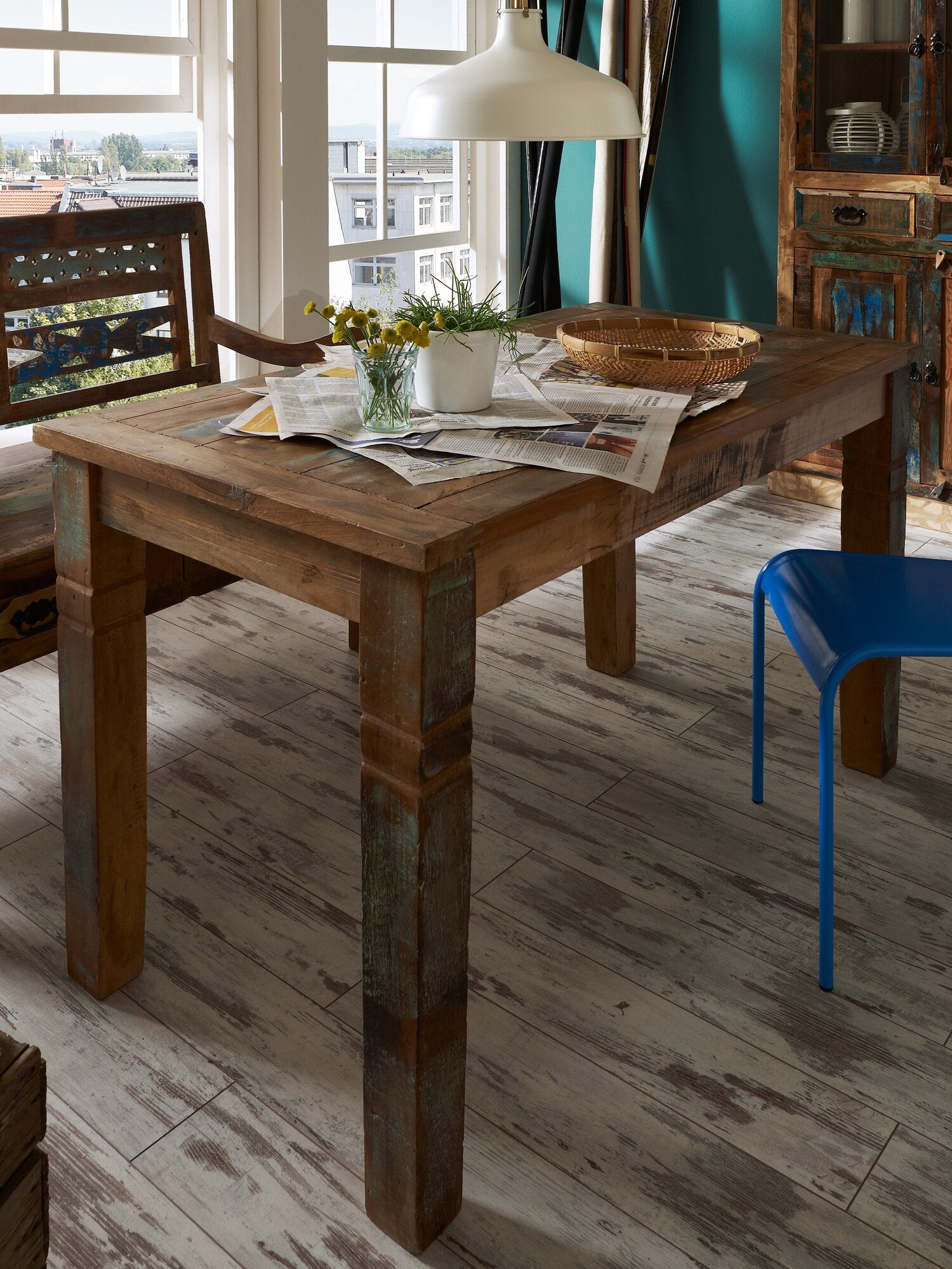 TPFLiving Tisch 140x70 cm Valdez Altholz mit starken Gebrauchsspuren, lackiert bunt TPFLiving Tisch 140x70 cm Valdez Altholz mit starken Gebrauchsspuren, lackiert bunt