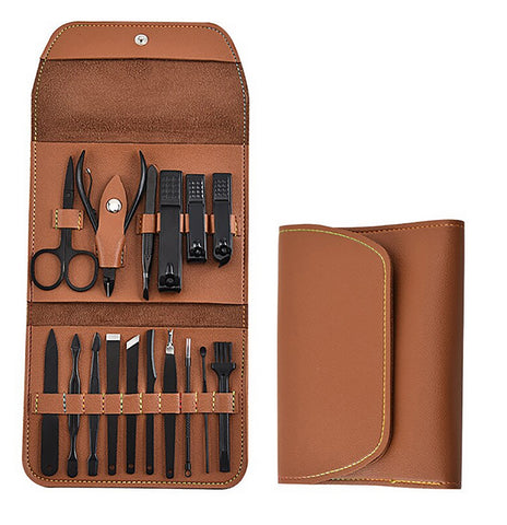 TPFBeauty Maniküre- & Pediküre-Set 16-teilig aus Kunstleder - verschiedene Farben TPFBeauty Maniküre- & Pediküre-Set 16-teilig aus Kunstleder - verschiedene Farben