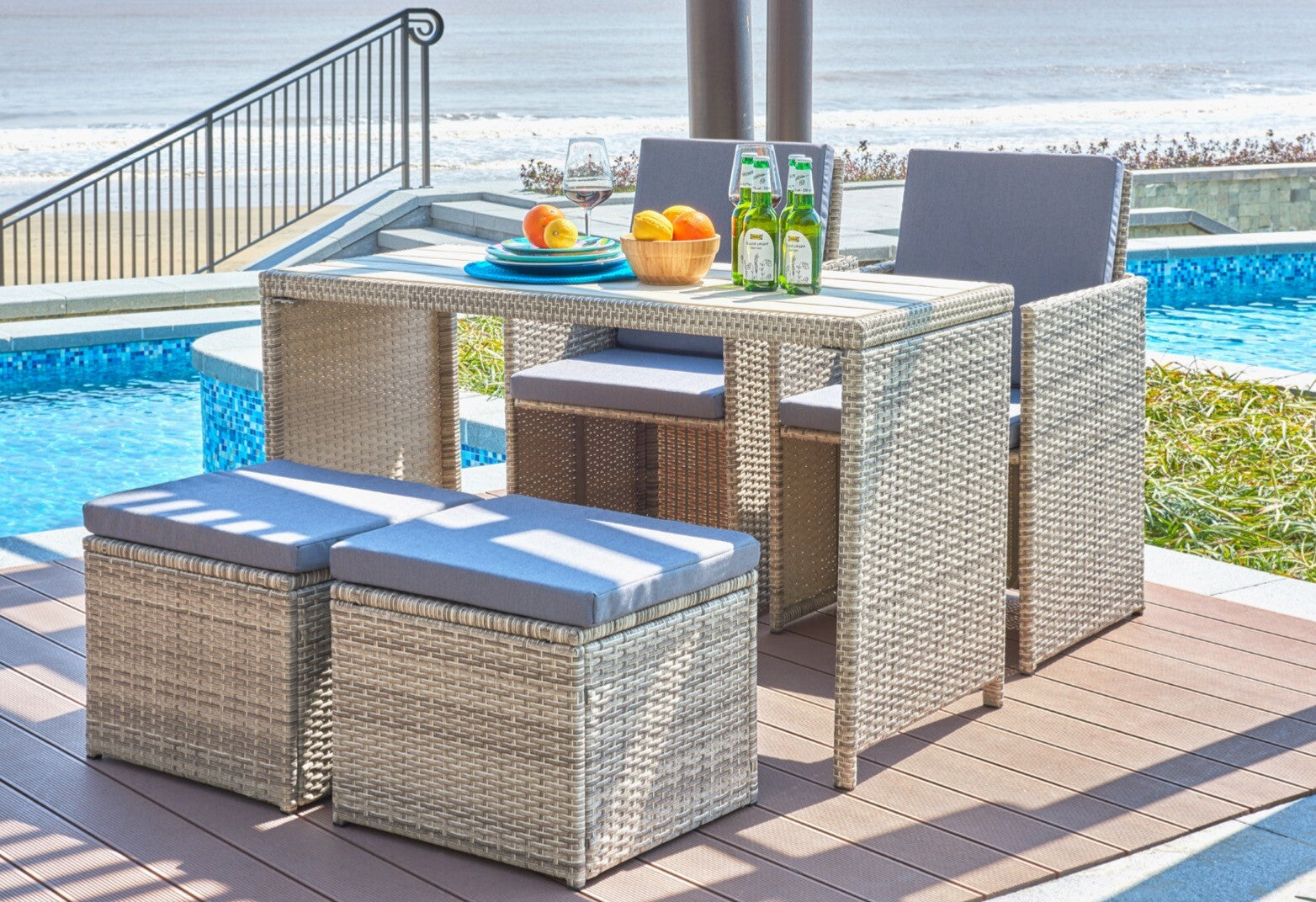 TPFGarden Sitzgruppe MARTINI 2 Stühle, 2 Hocker, 4 Sitzkissen+2 Rückenkissen, 1 Tisch TPFGarden Sitzgruppe MARTINI 2 Stühle, 2 Hocker, 4 Sitzkissen+2 Rückenkissen, 1 Tisch