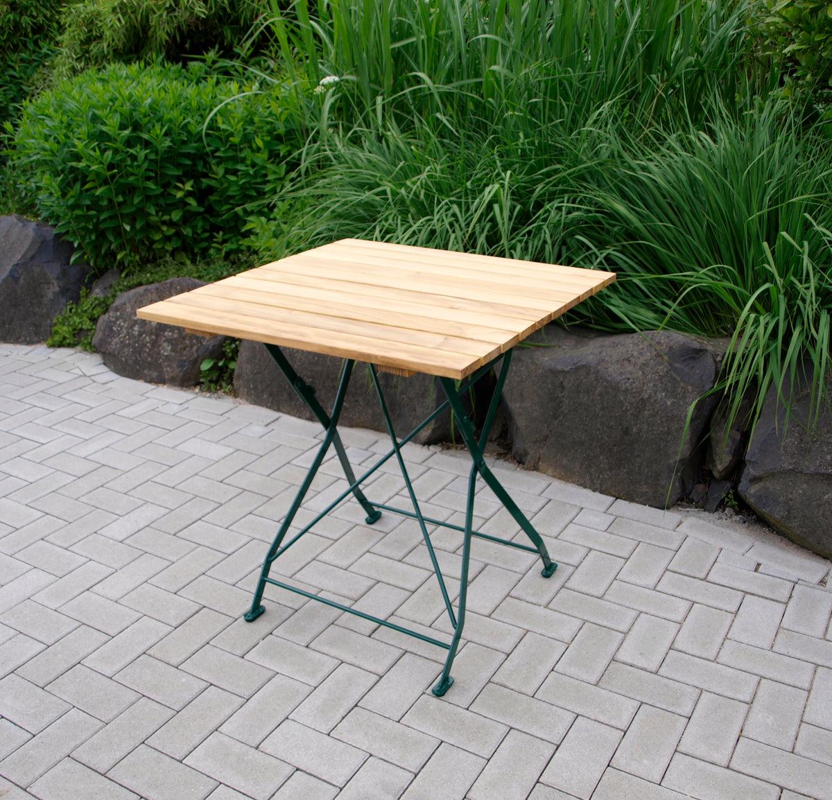 TPFGarden® Klapptisch BAD BELZIG aus Robinienholz 70x70 cm, Stahlgestell Grün