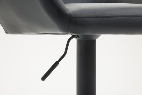 TPFLiving bar stool Bragnum frame black faux leather